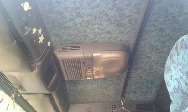 ขายด่วน ๆ595,000บ หกล้อ อีซูชุ FTR11LY-6BD1-165 หัวยกไฟฟ้ ตู้แห้ง10บาน ช่วงยาว 7.20ม สภาพพร้อมสวยกริบบางเดิมไม่มีผุทั้งคัน  ทะเบียนพร้อมโอน ราคา 585,000บ ครับ สวยมากน่าใช้