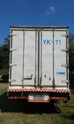 ขายด่วน ๆ595,000บ หกล้อ อีซูชุ FTR11LY-6BD1-165 หัวยกไฟฟ้ ตู้แห้ง10บาน ช่วงยาว 7.20ม สภาพพร้อมสวยกริบบางเดิมไม่มีผุทั้งคัน  ทะเบียนพร้อมโอน ราคา 585,000บ ครับ สวยมากน่าใช้