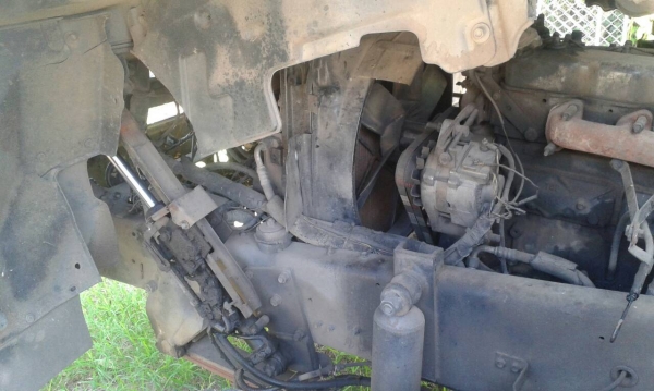 ขายด่วน ๆ595,000บ หกล้อ อีซูชุ FTR11LY-6BD1-165 หัวยกไฟฟ้ ตู้แห้ง10บาน ช่วงยาว 7.20ม สภาพพร้อมสวยกริบบางเดิมไม่มีผุทั้งคัน  ทะเบียนพร้อมโอน ราคา 585,000บ ครับ สวยมากน่าใช้