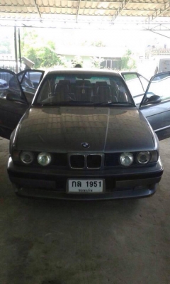 ฃายรถbmw series520i รถพร้อมใช้งานสีสวย