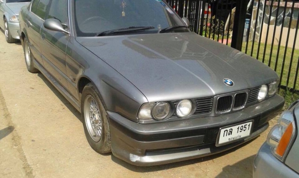 ฃายรถbmw series520i เครื่องดี ภายสวยใน รถพร้อมใช้งานสีสวย