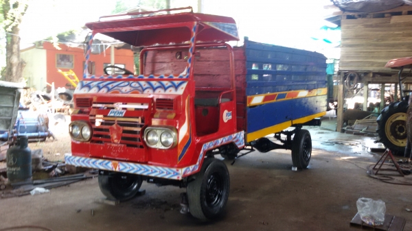 ขายรถอีแต๋น เครื่องอีสุสุสองสูบมีเกียร์สองลูก พร้อมไช้งาน ขายใน  ราคา69000บาท รถอยู่วังบัว คลองขลุง กำแพงเพชร    สนใจสอบุถามได้ที่081 3655997 อำพร  พาเจริญ