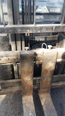 forklift รถยกฟอร์คลิฟท์ 3.0 ตัน 4.0 เมตร ดีเซล TOYOTA 8FD30 เกียร์ออโต้ forklift รถยกฟอร์คลิฟท์ 3.0 ตัน 4.0 เมตร ดีเซล TOYOTA 8FD30 เกียร์ออโต้