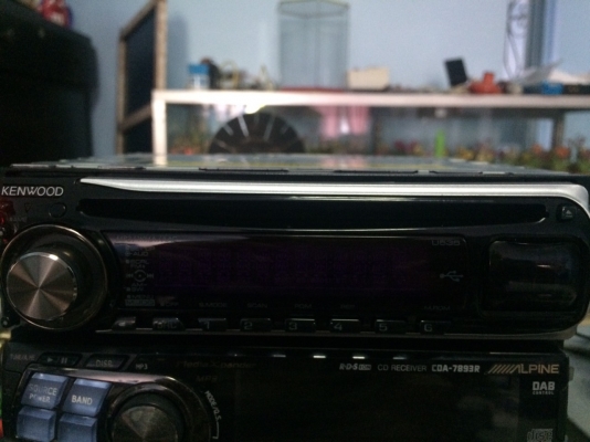 KENWOOD U535 USB IPOD MP3 CD AUX ปรีเอ้า1ชุด คุมกล่องCD สภาพสวย มือ2 ญี่ปุ่น