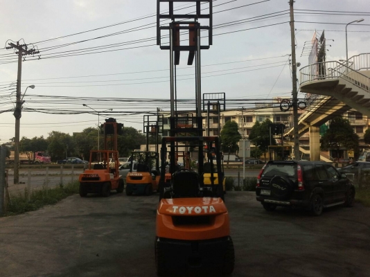 TOYOTA7FD30ขนาด3ตัน เสาสูง4เมตร เกียร์ออร์โต้ เครื่องยนต์ดีเซล2Z รับประกันเครื่องเกียร์6เดือน ราคาต่อรองได้0816161541