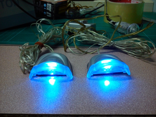 ไฟประดับแสงสีฟ้า มีสวิตช์เปิด-ปิด ใช้งานต่อกับช่องที่จุดไฟบุหรี่