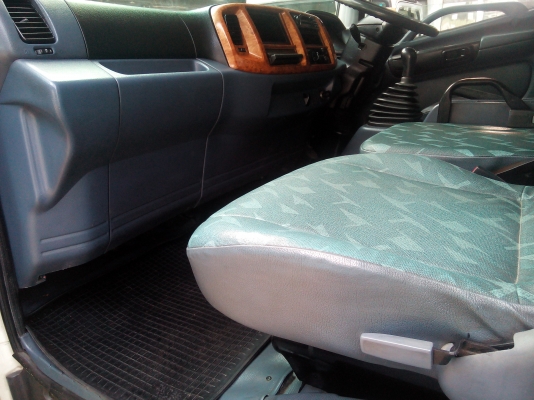 6 ล้อกลาง  *Euro.2*  HINO  MEGA  FC4J 150 แรงม้า * ยาว 5.50 ม. * รถสวยเดิม+สวยจริง+พร้อมใช้งาน * รถห้างแท้ * มีเล่มพร้อม *