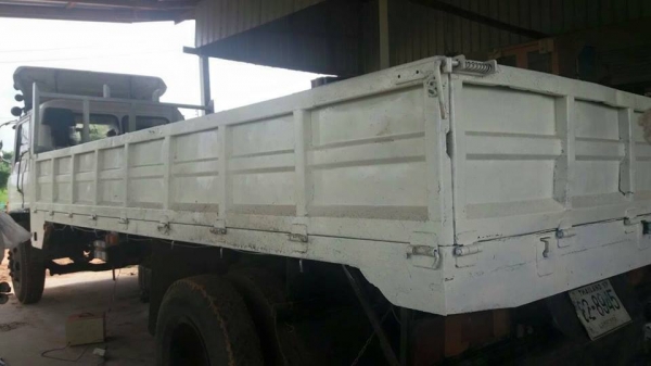 ขายรถ6ล้อ HINO 185แรง ยาว6.50เมตร ยาง900ขอบ20 สภาพพร้อมใช้งาน เอกสารพร้อมโอน สนใจโทร 090-8588220คุณนะ 093-3258446คุณบิว หรือเข้าดูสินค้าอื่นๆได้ที่ www.truck.in.th/498 หรือเพจFacebook ณรงค์ ซื้อขายรถมือสอง (เว็บไซต์ส่วนตัว) หรือFacebook ตลาดรถมือสอง คุณนะ