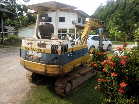 ขายรถแบคโฮ KOMATSU PC20-6 ราคา 150000