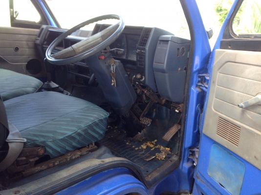 ขายครับNKR58LU5Mปี38รถห้างแท้เครื่องฝิดจัดคัสซีนางฟ้ายางใหม่6เส้นคอกไหม้ทำใหม่ทะเบียนเต็มเอกสารพร้อมจัดไฟแนนซ์ให้ครับ