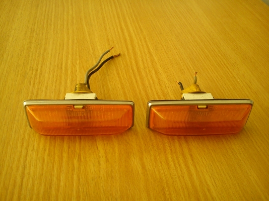 ไฟเลี้ยวแก้มสีส้ม ของรถจี๊บ Jeep Cherokee XJ ไฟเลี้ยวแก้มสีส้ม ของรถจี๊บ Jeep Cherokee XJ