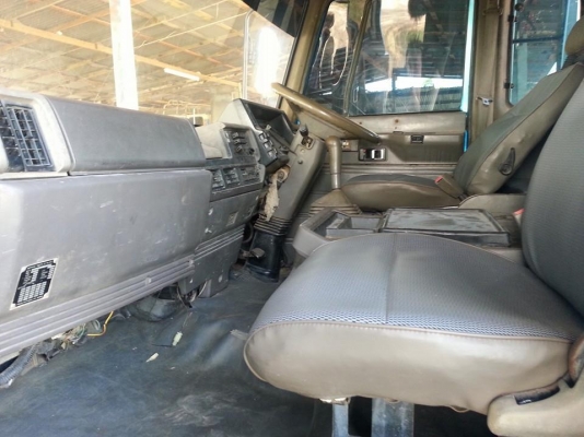 ขายดั้มร็อกกี้ 195แรง พ.เพาเวอร์ เบรกทิฟฟี่ ภายในสวย แอร์เย็น สภาพพร้อมใช้งาน เอกสารพร้อมโอน สนใจโทร 090-8588220คุณนะ 093-3258446คุณบิว หรือเข้าดูสินค้าอื่นๆได้ที่ www.truck.in.th/498 หรือเพจFacebook ณรงค์ ซื้อขายรถมือสอง (เว็บไซต์ส่วนตัว) หรือFacebook ตล