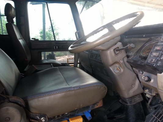 ขายดั้มร็อกกี้ 195แรง พ.เพาเวอร์ เบรกทิฟฟี่ ภายในสวย แอร์เย็น สภาพพร้อมใช้งาน เอกสารพร้อมโอน สนใจโทร 090-8588220คุณนะ 093-3258446คุณบิว หรือเข้าดูสินค้าอื่นๆได้ที่ www.truck.in.th/498 หรือเพจFacebook ณรงค์ ซื้อขายรถมือสอง (เว็บไซต์ส่วนตัว) หรือFacebook ตล