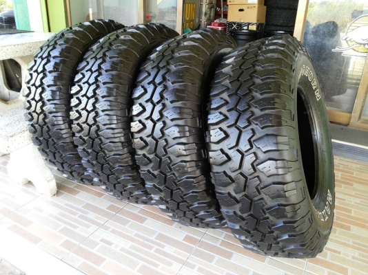 ขายยาง mud maxxis bighorn 762 ขนาด 265 / 75 / 16 ดอกเต็ม ไม่เป็นบั้ง