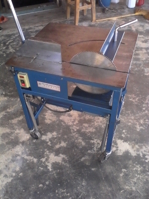 ขาย แท่นตัดอลูมิเนียม10นิ้วของสันติ ขาย แท่นตัดอลูมิเนียม10นิ้วของสันติ