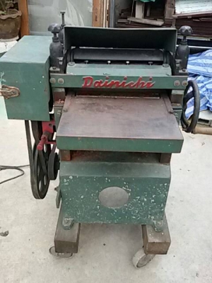 เครื่องรีดไม้ Dainichi