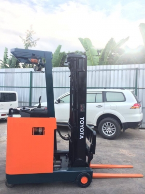 ขายรถโฟล์คลิฟท์ไฟฟ้ายืนขับ TOYOTA 7FBR13-500P ยกได้ 1.3 ตัน ยกสูง 5 เมตร แบตดีมาก 094-4267888 จะเด็ด