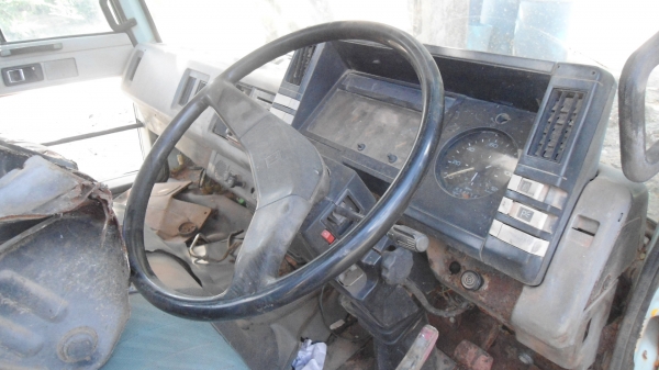 หัวอีซูซุ ล๊อกกี้  ตามสภาพ   อุปกรณ์  และคอนโซน  สวย ใว้ทำอะใหล่ครับ