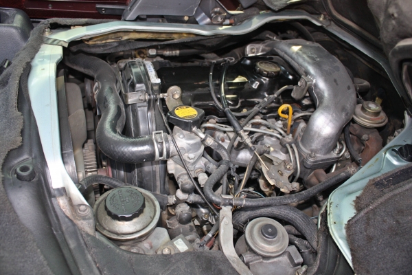 ขายรถตู้ TOYOTA ปี2004 ราคาต่อรองได้