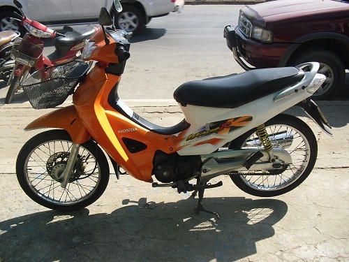 ขาย wave125 ปี47 สภาพดี เอกสารพร้อมโอน พรบ ภาษีไม่ขาดต่อ