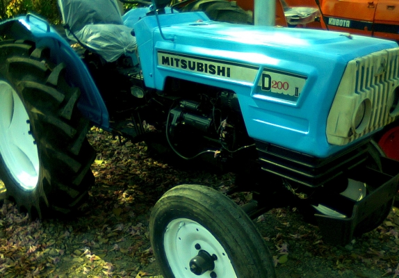ขาย MITSUBITSHI D20 พร้อมใช้ เครื่อง เกียร์ ยาง ดี