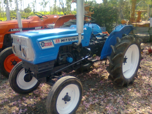 ขาย MITSUBITSHI D23  ยางหลังสภาพดีมาก เกียร์ เครื่องปกติ