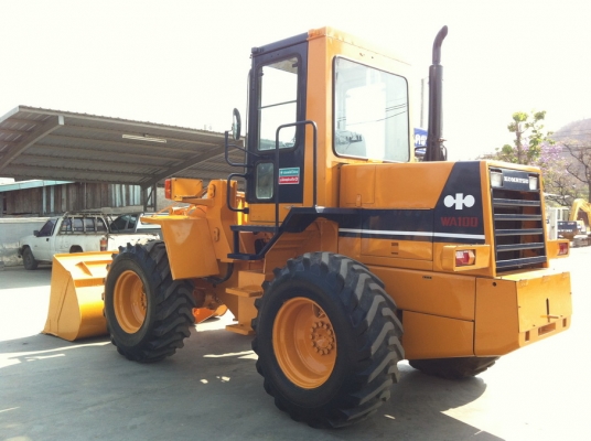 รถตัก Komatsu รุ่น WA100-1 เก่าญี่ปุ่น ทำสีใหม่ จัดไฟแนนซ์ได้ พร้อมใช้งาน