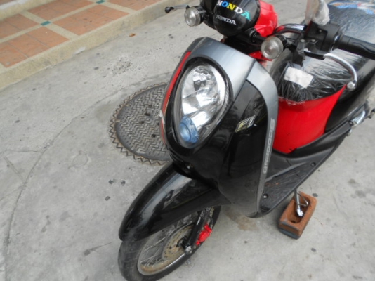 Honda-Scoopy i 110cc เครื่องดีครับ เดิมๆ ราคาเบาๆ เข้ามาดูก่อนคับ