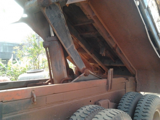 MITSUBISHI FUSO FN528 CTC - 220 HP 6D17 สิบล้อดั๊มพ์ 2 เพลา กระบะดั๊มพ์เหล็ก 12 ตันของ KAC โคราชสภาพสวย เครื่องแห้งแรงดี หัวเก๋งบางเดิมภายในสวยครบ แอร์เย็น พวงมาลัยเพาเวอร์ เบรคทริ๊ปฟี้ครบพร้อม ช่วงล่างคัชซีสวยมากไม่มีบวม ยางสภาพดี 10 เส้นประมาณ 80\% พร้อม