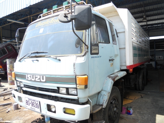 ขายด่วนรถอีซูซุร็อกกี้นางฟ้าปี39