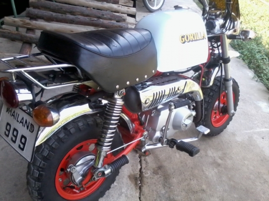 กอริลล่า สภาพดีครับ มีไรแลกเสนอได้ครับ