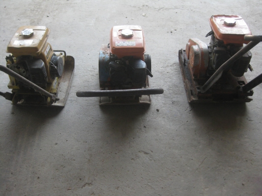 เครื่องตบดินSAKAI และMIKASA พร้อมใช้งาน