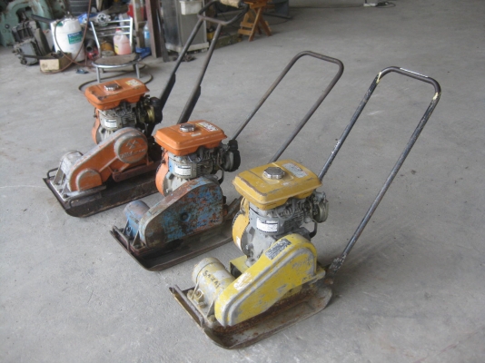 เครื่องตบดินSAKAI และMIKASA พร้อมใช้งาน