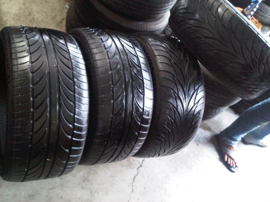 ขายยางACHILES265-35-18ปี12 1คู่ ถูกๆ ดอกเต็ม90เปอเซน
