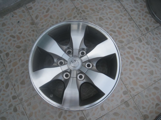 ขายล้อแม็ก Toyota vigo 16"x7" 6รู139 et+30 (081-3747940)