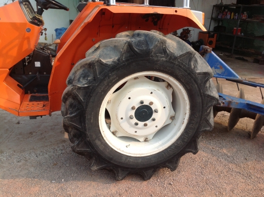 ปัญญาแทรคเตอร์มาแล้ว...จัดมาให้ครับ คูโบต้า L3202 พร้อมผาน 6x20