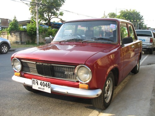 *** ขาย/แลก รถเฟียต 124 เครื่องนิสสัน แอร์เย็น (อยากแลกมอเตอร์ไซค์ สนใจติดต่อเลยครับ) ***