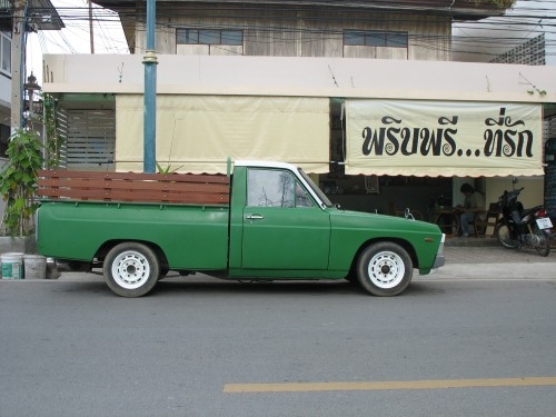 *** ขาย/แลก มาสด้าโปรซีดหน้ายักษ์ เครื่องอีซูซุ แอร์ใหม่ พร้อมใช้ ***