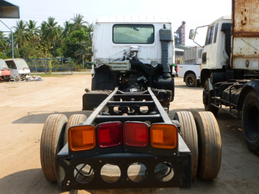 แสงฟ้าเต้นรถ/////จำหน่ายรถ6ล้ออีซุซุNRR12 หัวนอก เครื่อง175แรง ยาว5.80ม