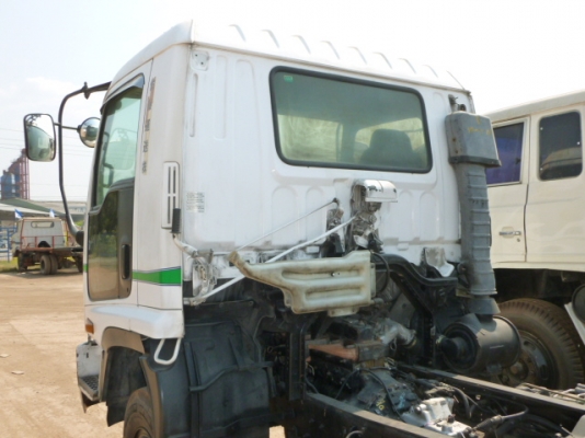 แสงฟ้าเต้นรถ/////จำหน่ายรถ6ล้ออีซุซุNRR12 หัวนอก เครื่อง175แรง ยาว5.80ม