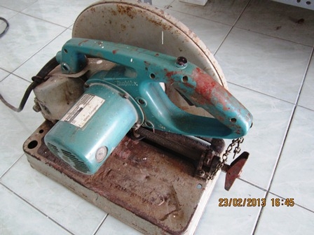 เครื่องตัดไฟเบอร์ Makita รุ่น2414NB 14นิ้ว สภาพดี ราคาถูกๆ เครื่องตัดไฟเบอร์ Makita รุ่น2414NB 14นิ้ว สภาพดี ราคาถูกๆ