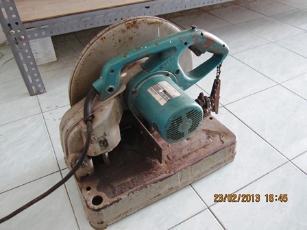 เครื่องตัดไฟเบอร์ Makita รุ่น2414NB 14นิ้ว สภาพดี ราคาถูกๆ เครื่องตัดไฟเบอร์ Makita รุ่น2414NB 14นิ้ว สภาพดี ราคาถูกๆ