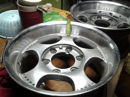 มีคู่เดี่ยว  ใส่กระบะขอบ15