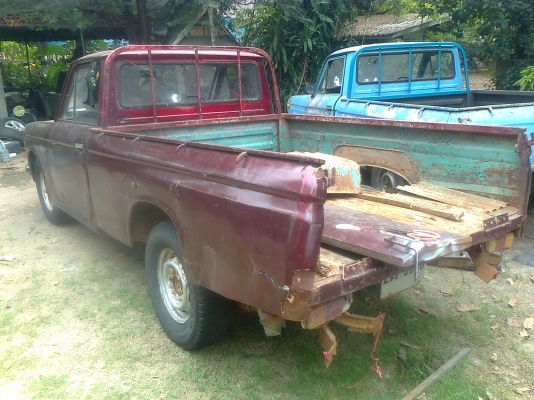 ขายดัสสัน 521 ครับมี 2 คัน ขายดัสสัน 521 ครับมี 2 คัน