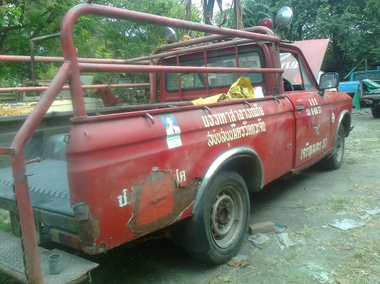 ขายดัสสัน 521 ครับมี 2 คัน ขายดัสสัน 521 ครับมี 2 คัน