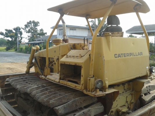 ขายแทรกเตอร์ cat d4e.สภาพดีพร้อมใช้งาน