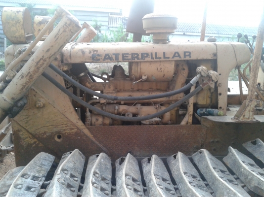 ขายแทรกเตอร์ cat d4dสภาพดีทำใบแทรกหน่อยพร้อมใช้งานเลยครับ