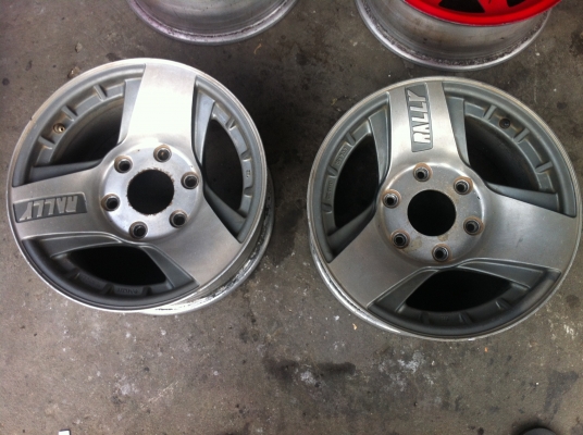 แม็ก 15     1คู่   1500บาท