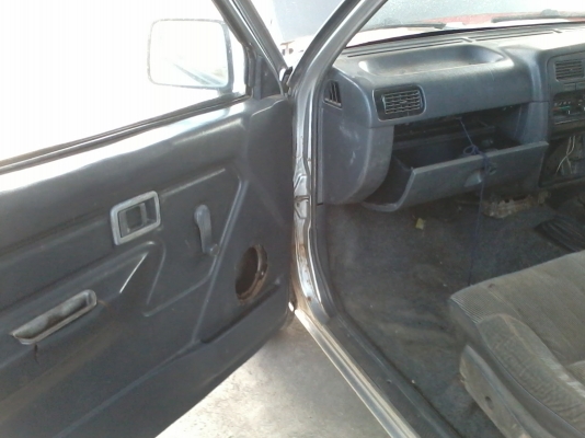 ขายนิสันบิ๊กเอ็มปี95แค็บ 115000 จอโค้ง