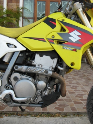 ประกอบเสร็จแล้วครับ DRZ400SM Y 06 ที่สั่งจองไว้